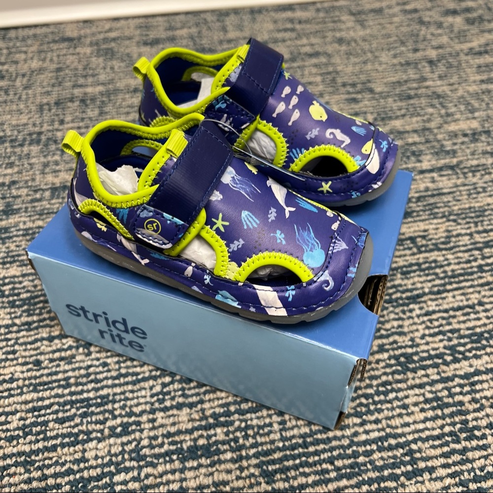 STRIDE RITE | SOFT MOTION
splash sandal